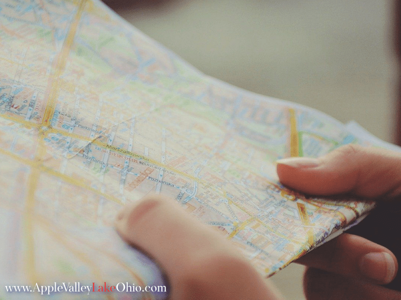 Lakefront living - Swim, fish and enjoy water sports any time of the day in your dream vacation home at Apple Valley Lake OH.