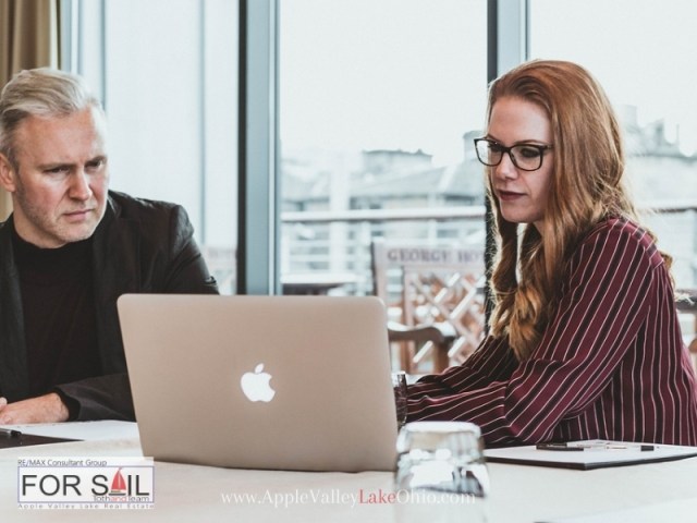 Homes in Apple Valley Lake
