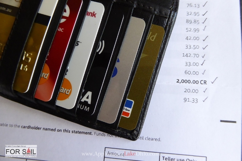 Water view homes in Apple Valley Lake OH